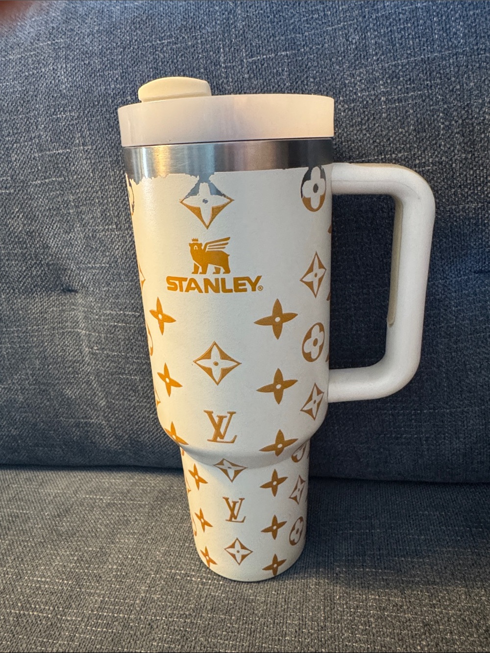 Stanley Cup - Beige Louis Vuitton